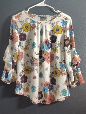 Retro 70s White Floral Bell-Sleeve Hippie Blouse Size XS.